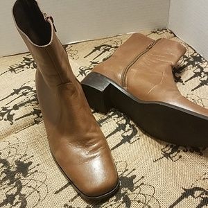 Etienne Aigner Ankle boots sz 81/2